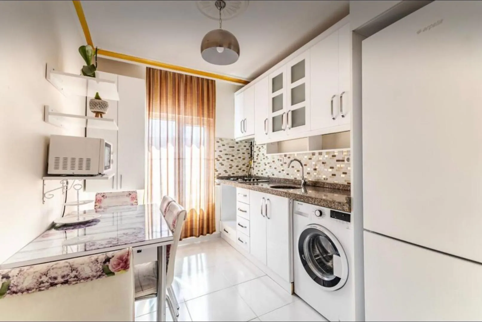 Melissa Home Cozy Balcony Istanbul Apartment